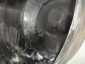 Mischbehälter vor der Reinigung mittels Trockeneisstrahlen